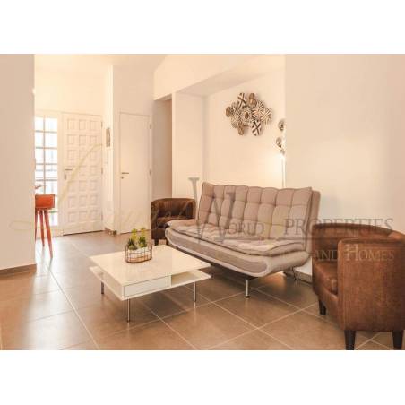 Sprzedaż - Nieruchomości - Dom / Apartament - Avenida Eugenio Dominguez Alfonso 1