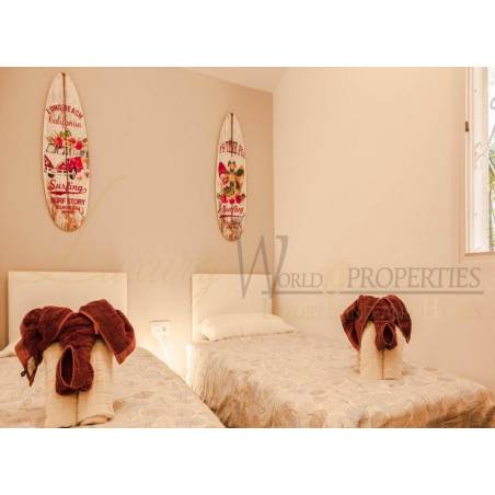 Sprzedaż - Nieruchomości - Dom / Apartament - Avenida Eugenio Dominguez Alfonso 1