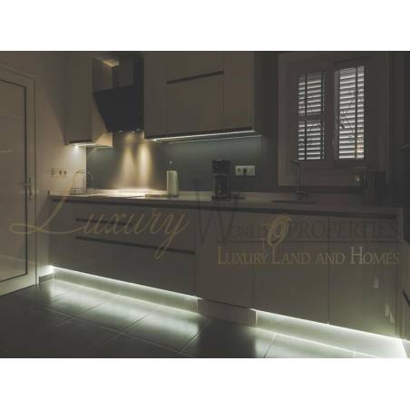 Sprzedaż - Nieruchomości - Dom / Apartament - Avenida Eugenio Dominguez Alfonso 1