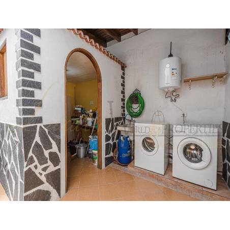 Sprzedaż - Nieruchomości - Dom / Apartament - Calle El Morro 1