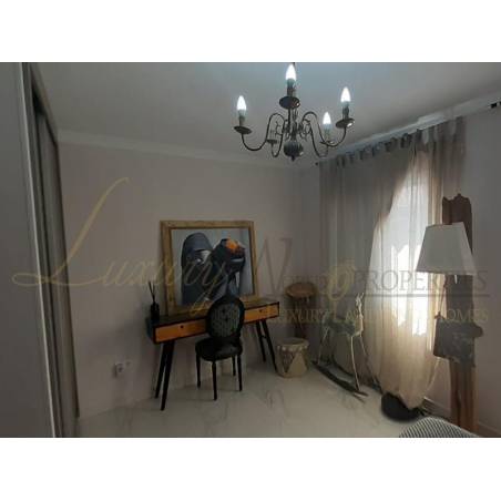 Sprzedaż - Nieruchomości - Dom / Apartament - Calle Jardin Botanico 1