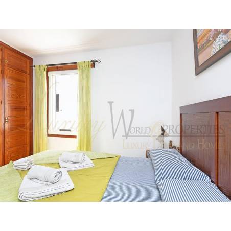 Sprzedaż - Nieruchomości - Dom / Apartament - Avenida Rafael Puig Lluvina 1