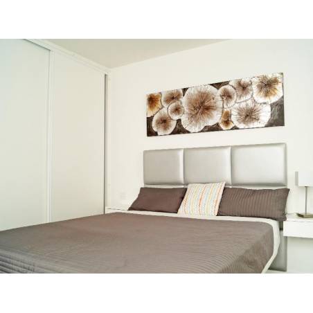 Sprzedaż - Nieruchomości - Dom / Apartament - Avenida Madroñal 4