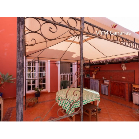 Sprzedaż - Nieruchomości - Kamienica - Piedra Hincada 1