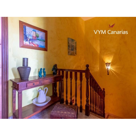 Sprzedaż - Nieruchomości - Kamienica - Piedra Hincada 1