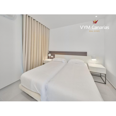 Sprzedaż - Nieruchomości - Apartament - Palm Mar 11